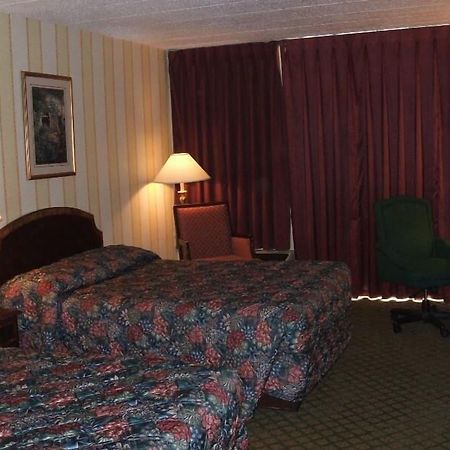 A Victory Inn & Suites - אן ארבור מראה חיצוני תמונה